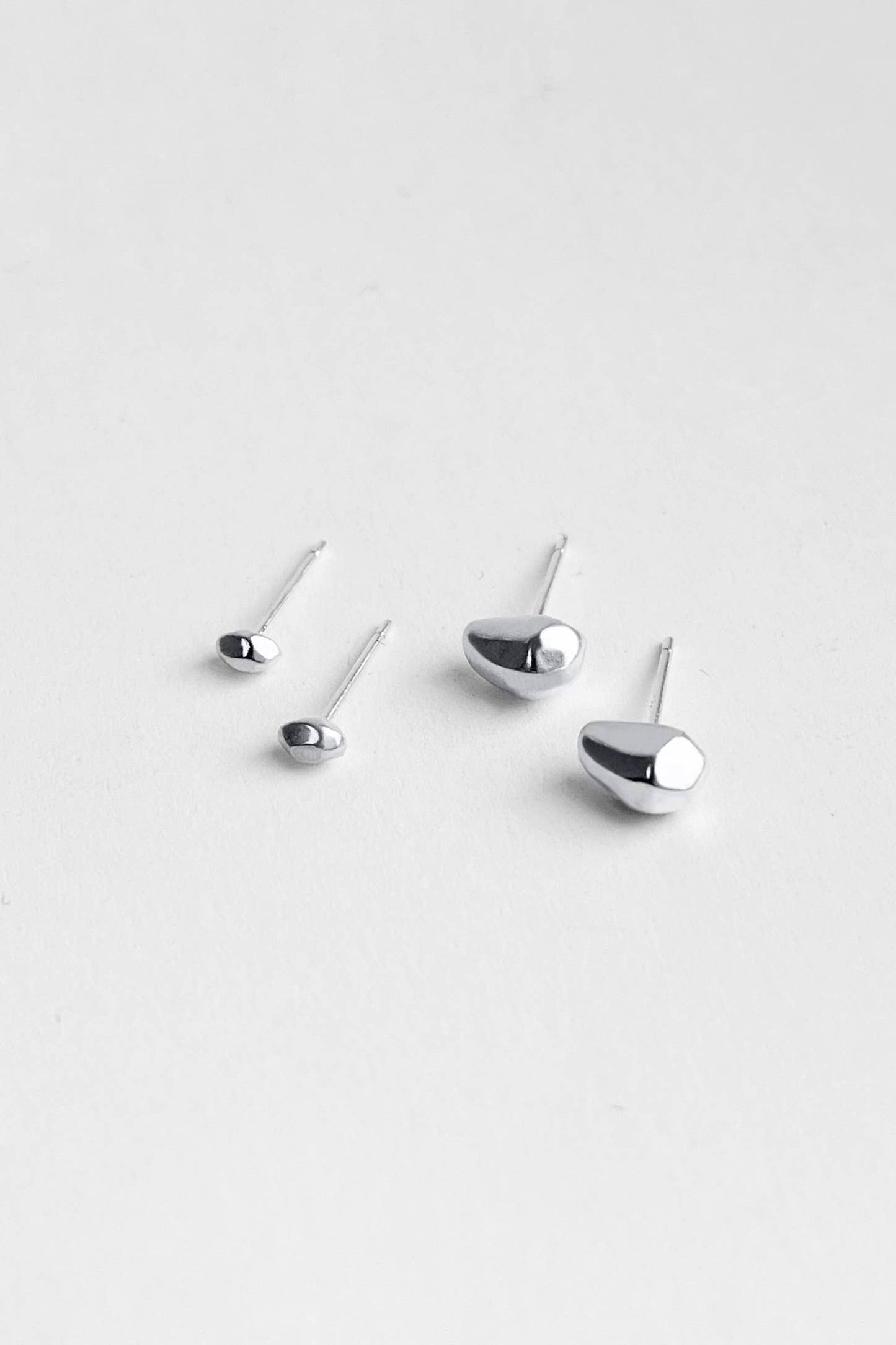 Pebble Studs