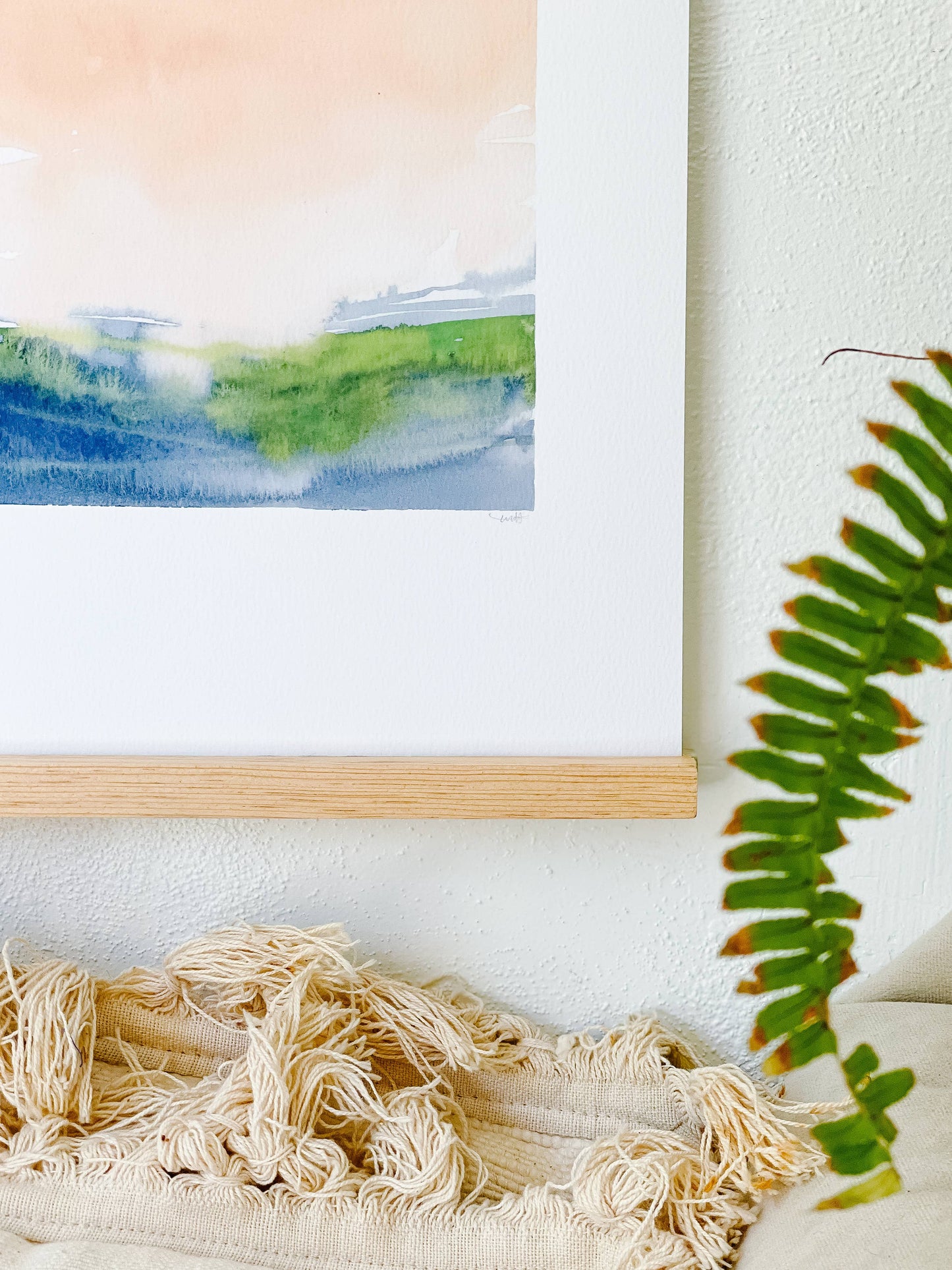 Wooden Magnetic Picture Hanger
