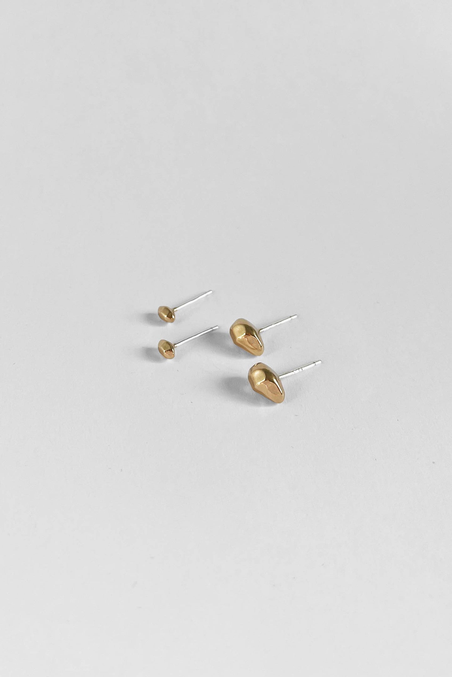Pebble Studs