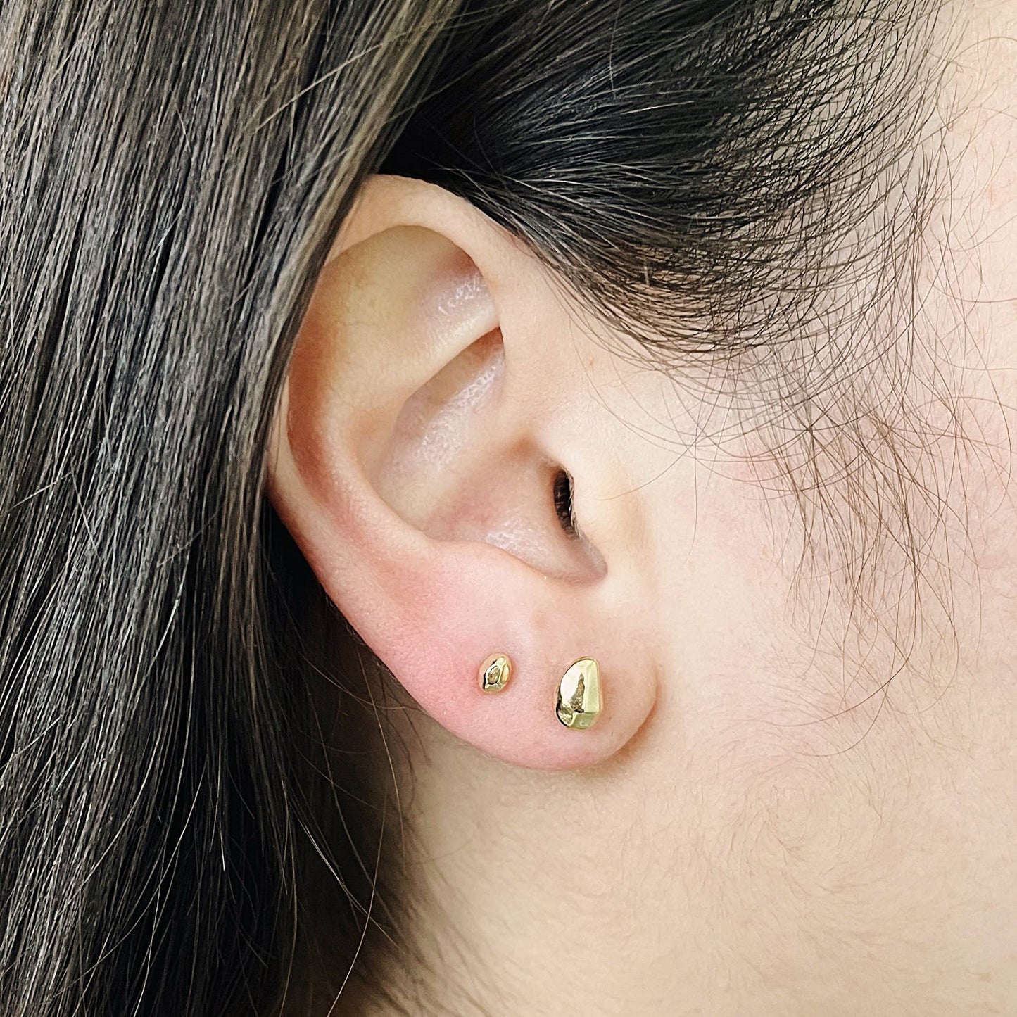 Pebble Studs