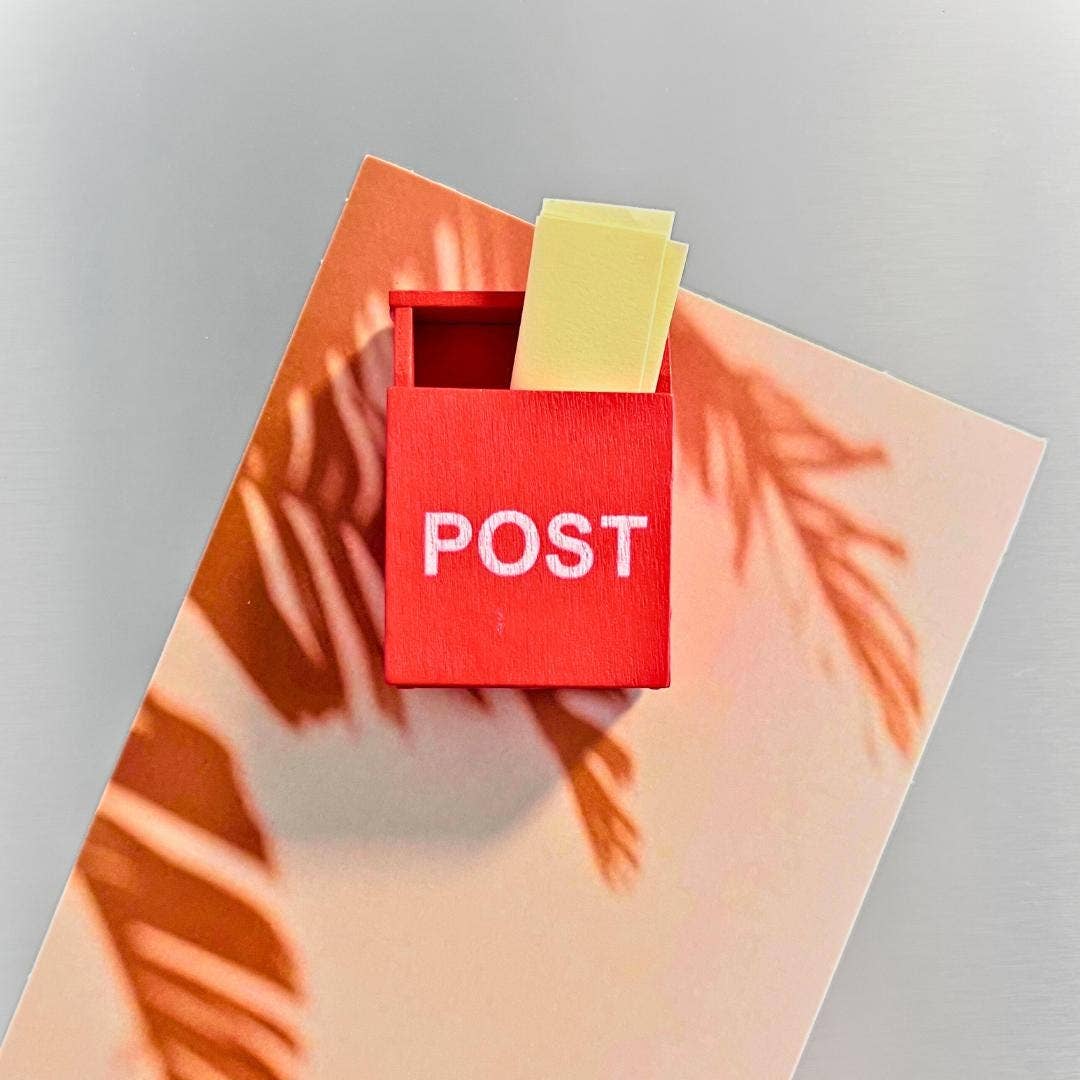 Retro Mailbox Magnet