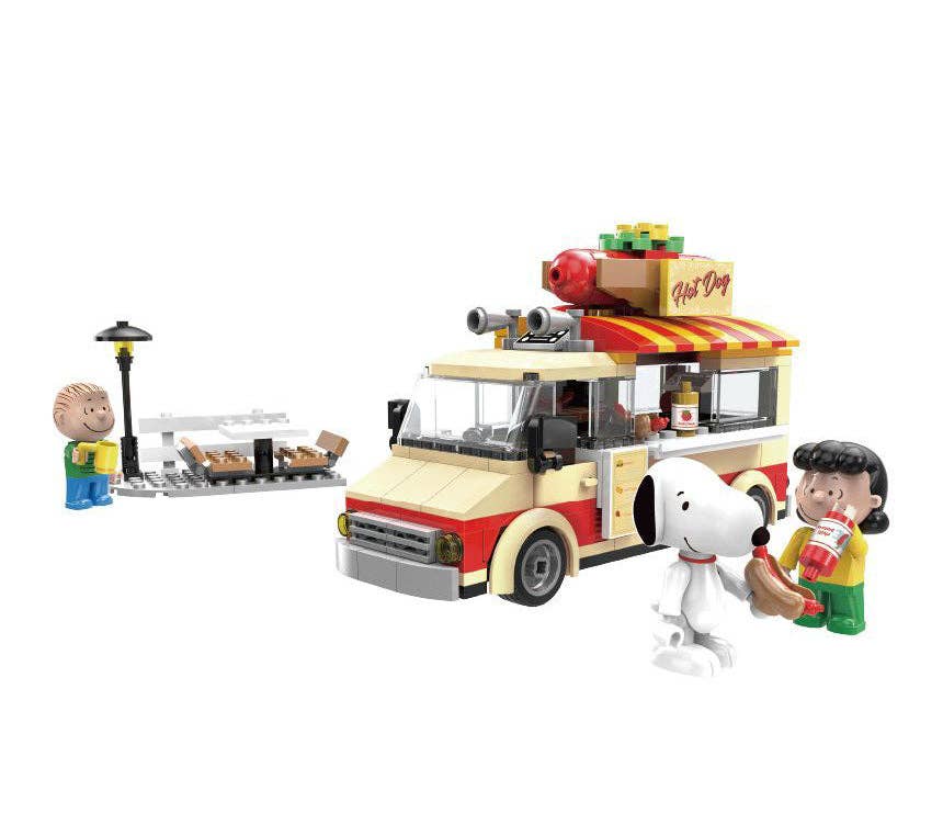 Snoopy Street Fair Hot Dog Truck & Park Bench Set