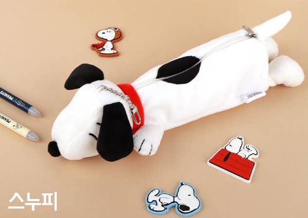 Peanuts Snoopy Plush Zipper Pouch