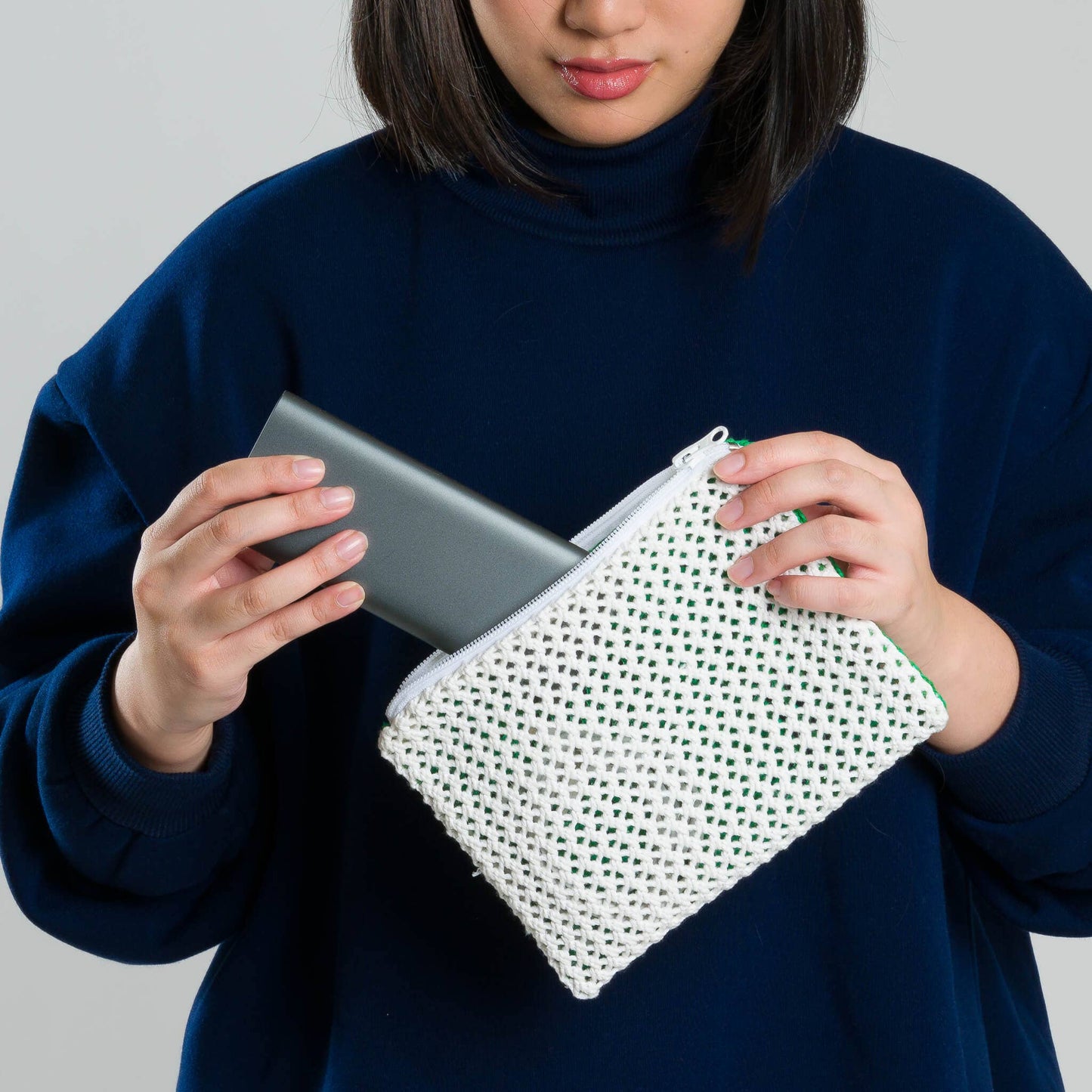 Raffia Zip Pouch